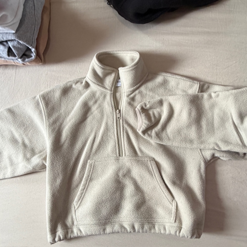 Aritiza fleece zip up - Picture 3 of 3